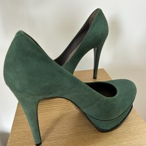 Pour La Victoire Dark Green Suede Pumps